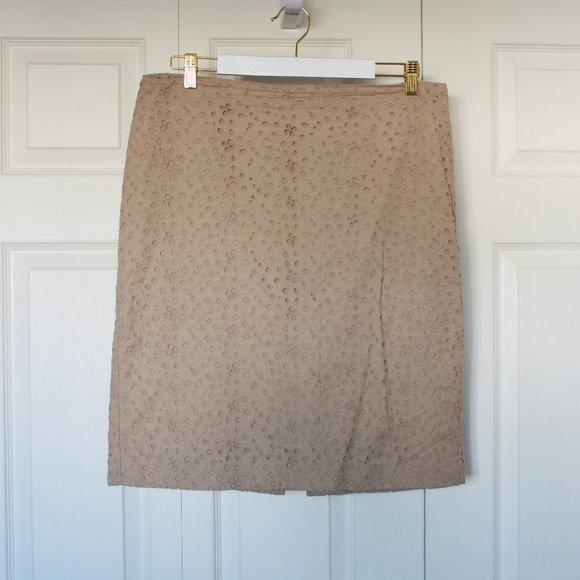 Talbots tan beige eyelet cotton pencil skirt size 12 - Picture 1 of 8